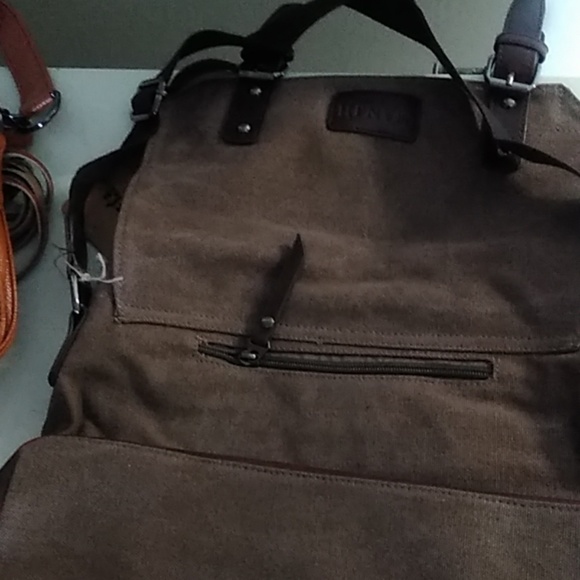 Purses - Picture 4 of 4